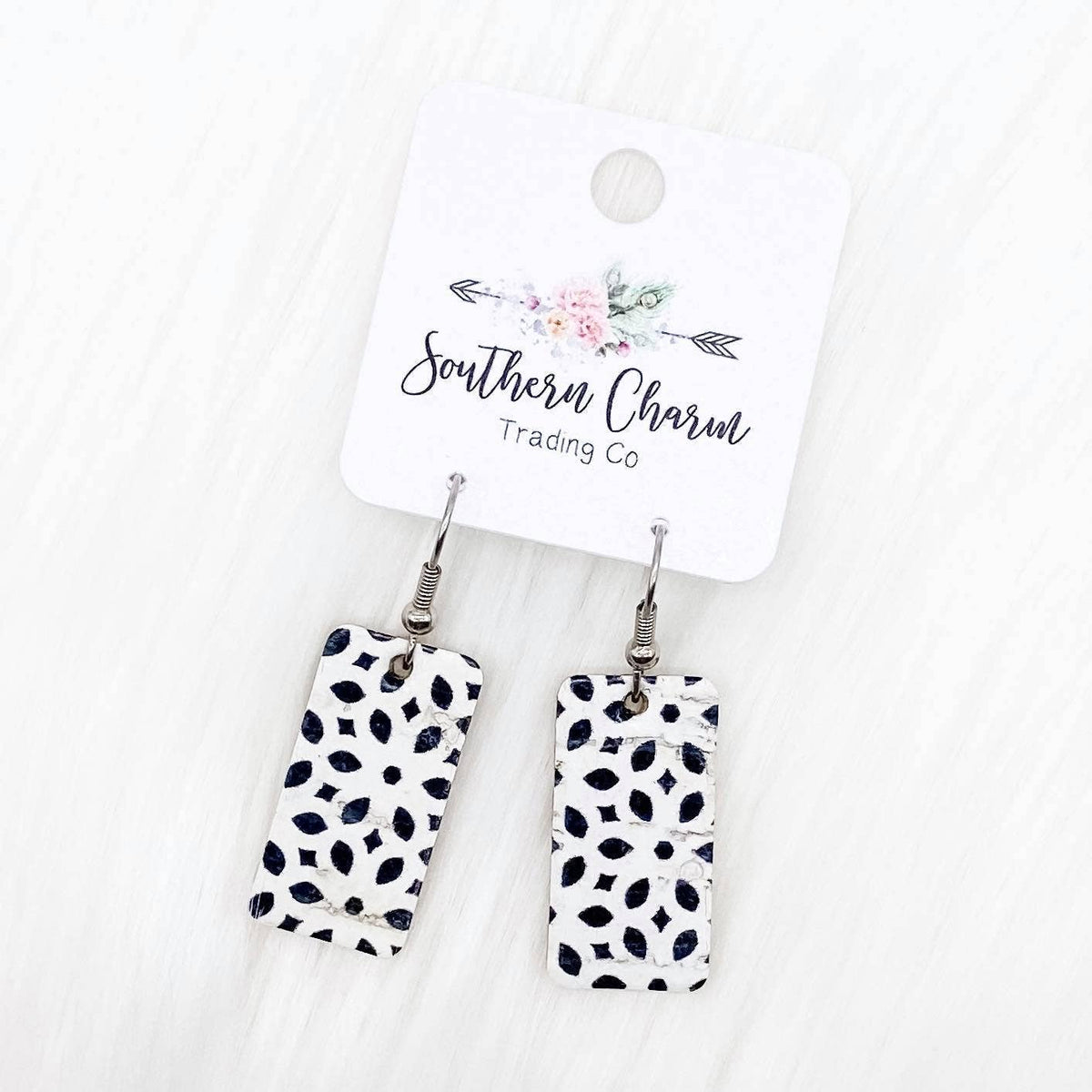 1.5" Black & White Abstract Itty Bitty Bars (cork)